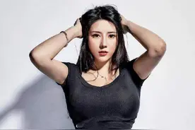 翘臀女神刘太阳，130斤却拥有完美腰臀比，魔鬼身材让人羡慕图片