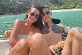 甜蜜！TVB前知名女星晒照庆祝结婚两周年，小8岁鲜肉丈夫长相帅气图片