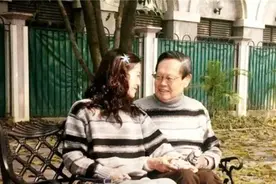 99岁的杨振宁，是如何称呼翁帆的父母？他的称呼尽显高情商图片