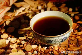 秦先生喝中药后，肺结节消失不见，一位肺结节患者的看诊历程图片