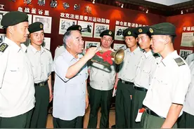 时代面孔｜特等功臣、二级战斗英雄郑起：一把军号退敌兵图片