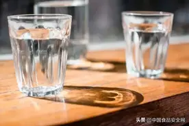 夏季跑步，如何科学补水？补多少水，怎么补，一文看懂图片