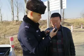 妻子回娘家大扫除，回来时丈夫被罚2000元，咋回事？图片