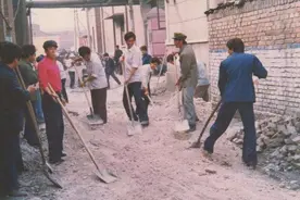 1984年，河北旧房拆迁挖出携款失踪21年女出纳，蒙冤丈夫洗清嫌疑图片