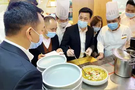 逆势起航，大量拓店｜快餐品牌“田野中”挖掘新商机图片