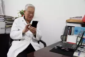 东北90岁教授：军医出身，罹患癌症还坚持一线，为疫情“请战出征”！图片