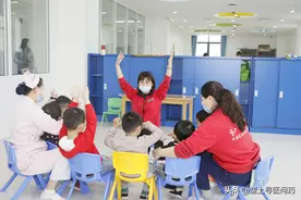 一年半的坚持治疗训练，四岁孤独症宝宝重返幼儿园图片