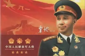 解放战争中，我部分野战高层调整的共因是大兵团指挥人才的奇缺图片