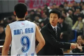 郭士强不是第一次离开辽宁了，一句有他没我，郭士强被张庆鹏逼走图片
