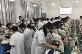 速围观！这所深圳直属重点大学附中喊你来解锁，周六见！图片