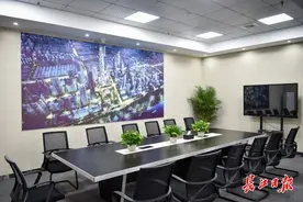 江岸区招商动作快，隔天即带企业看了几个场地，深圳区块链企业来汉设区域总部丨重振图片