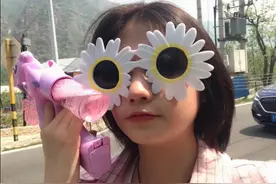 久别盼重逢，想念时泪眼婆娑；爱一个人，思念时到底有多痛？图片