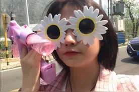 久别盼重逢，想念时泪眼婆娑；爱一个人，思念时到底有多痛？图片