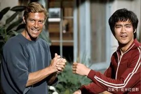 “死亡的艺术”：李小龙（Bruce Lee）关于我们自我的宝贵信息图片