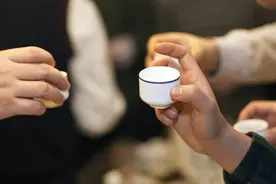 酒桌上，这些话喝得再多也不能说图片