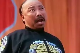 为躲警察进剧组，阴错阳差成演员变影帝，75岁与菲佣“相依为命”图片