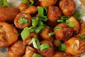 福建特色美食猪套肠：脆嫩弹牙，入口丝滑，香而不腻，流口水了图片