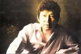 伺候花甲老太，继承巨额资产，“儿子情人”李春平如今怎么样了？图片
