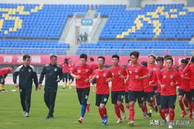 西北狼再临渭体，为新赛季进行最后的准备图片