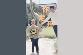 甄嬛传开播十周年，主创集体发文，邓超陪孙俪重现荡秋千名场面图片