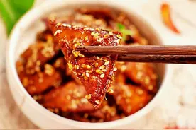 豆干不变的经典，香辣可口，零食我就选它图片