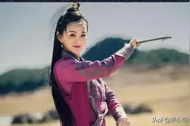 给刘诗诗当过配角，被称茶艺大师，何泓姗演绎《天龙八部》阿紫图片
