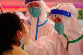 二七区为何要二轮检测？48小时内检测结果是否与“德尔塔”有关？解答关于核酸检测的N个疑问图片