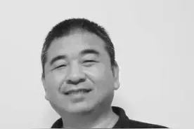河南新密发改委副主任被水冲走，不幸遇难【三分钟法治新闻全知道】图片