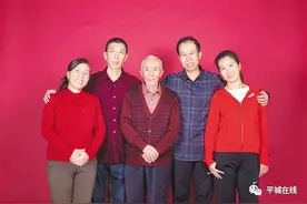 三代环卫工用勤劳换来城市洁净——记“全国文明家庭”孙秀兰一家图片