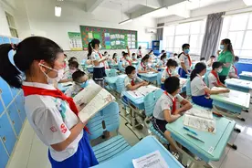 北京百万中小学生今起放暑假，假期仍须健康“打卡”图片