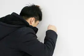 男性患上抑郁症，会有怎样的表现？如果身边有，请给予关爱图片