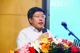 曾认为北京房价会涨上80万每平米的董藩教授，闭关一年后再论楼市图片