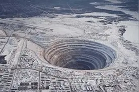 前苏联挖到地底“地狱之门”？解密“地狱之门”之谜图片