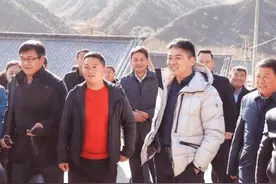 那个推选刘强东为村长的村子，坚信会被他带领吃香喝辣，后来怎样图片