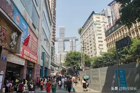 打卡重庆新地标建筑来福士广场，看朝天门新与旧的历史变迁图片
