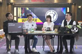 锯掉桌腿只为展出人腿，游戏官方撒福利？但这脚没穿鞋还比较恶臭图片