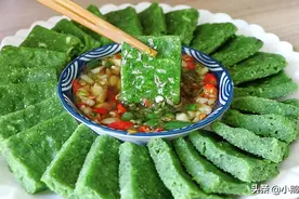 早餐别总油条了，这样用青菜做成蔬菜饼，10分钟出锅，筋道好吃图片
