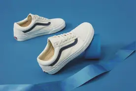 VANS对海军蓝的爱 这次藏在侧边条里图片