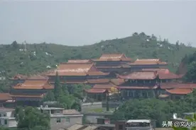 气功大师王林建寺开光时女星云集，以求菩萨保佑，但还是身败名裂图片