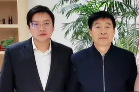 郭希宽和护士郭希志被爆是亲兄妹，知情人：已找到手环，真相揭晓图片