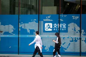 数字出行的新战争！支付宝即日起可购12306官方票图片