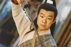 岳云鹏晒自己的杨过抠图，与女神李若彤同框，网友：白天适合做梦图片