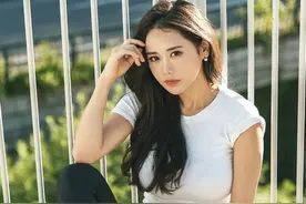 别人家的学姐，青春、靓丽、时尚，仿佛回到从前图片
