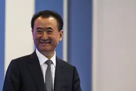 王健林的专属女秘书，年薪高达7位数，满足王健林一切工作要求图片