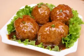 经典鲁菜之，四喜丸子，色香味俱佳，让人垂涎欲滴图片