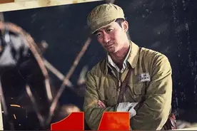 长津湖4天拿下14亿，张涵予硬汉卖萌，网友：震撼胡军100年图片