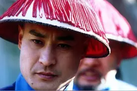 权力欲望旺盛的乾隆太上皇，让儿子嘉庆帝吃不好、睡不好、过不好图片