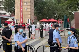 北京6010名警力投入高考安保，每个考点最少配置8名警力图片