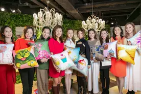 41位港姐做慈善，郭晶晶婆婆华丽现身，赵雅芝陈法蓉隔空献爱心图片