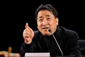 听说姜昆书法一平尺喊价一万，书协专家：别逞能，说你的相声去图片